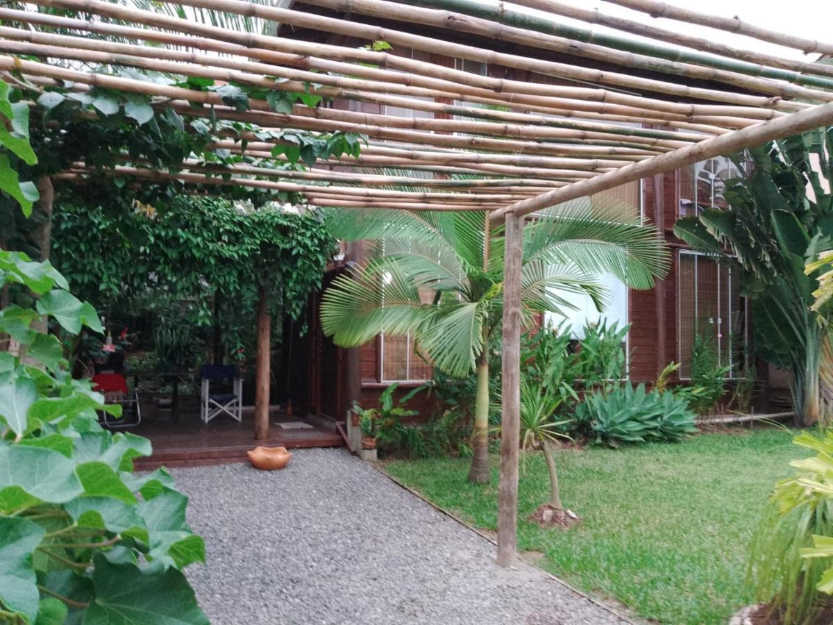 Casa Alquiler En Bombas Bombinhas Villa Bagian luar foto